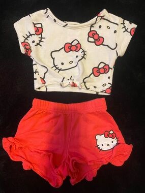 Hello Kitty shorts set 12m